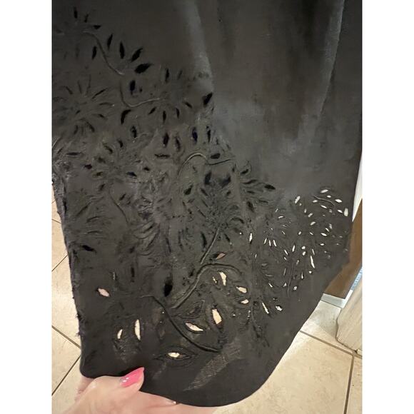 Katherine Kelly Black Irish Linen True Wrap Midi Skirt Floral Cutout Bottom 16 - Picture 3 of 8